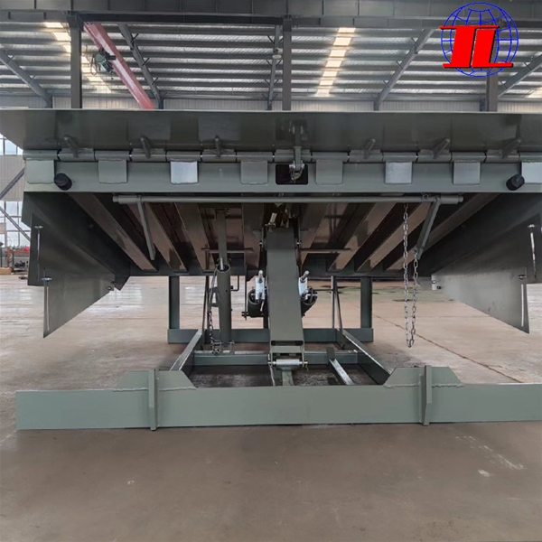 广西月台登车桥